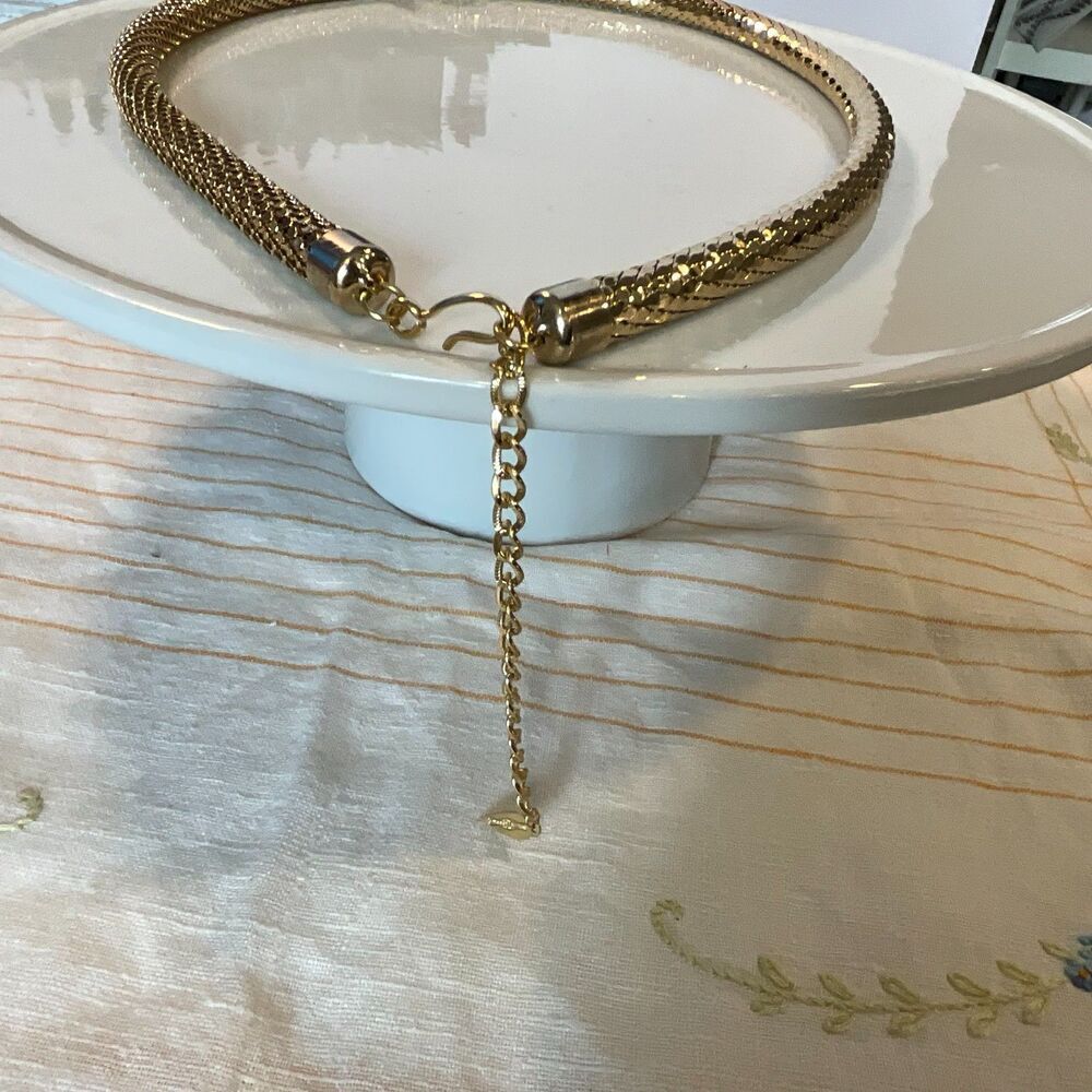 Fabulous vintage 1970's Whiting and Davis gold mesh belt 27" must see - Picture 5 of 5